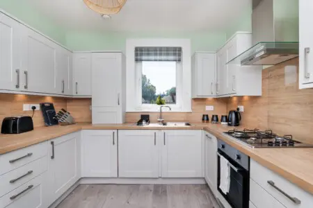 e5501407 0f70 44bc 9c18 43700328b30f